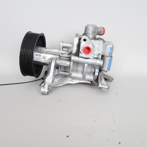 2011-2014 BMW X5 xDrive35i X6 xDrive35i Power Steering Pump 32416796453 OEM