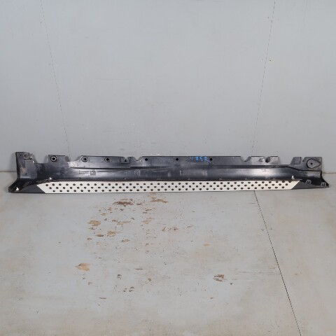 2008-2014 BMW X6 E71 Right Passenger Rocker Panel Molding Step Pad OEM 51777184420