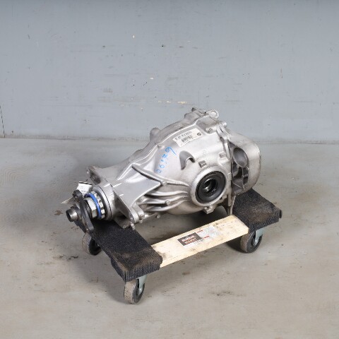 2017-2019 BMW 530i Rear Axle Differential Carrier OEM 33108624221