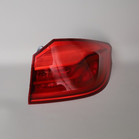 2018-2020 BMW 530i 540i 550i M5 G30 Sedan Right Tail Light OEM 63217376470