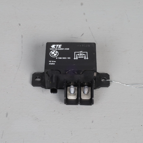 BMW 528i 535i 550i 640i 650i 740i 750i Radiator Fan Motor Relay 61369198302 OEM