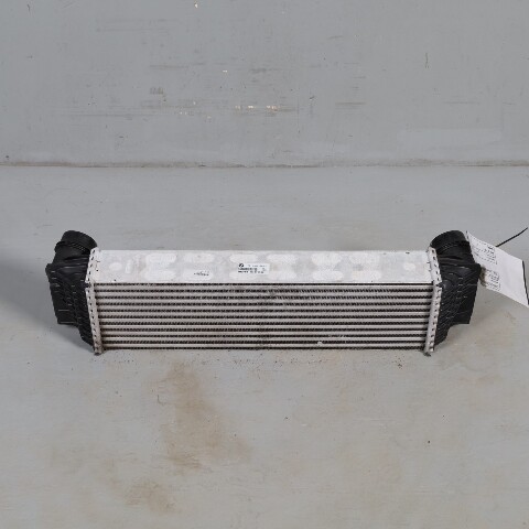 2010-2017 BMW 535i 535i GT 740i 740Li Intercooler 17517577115 OEM