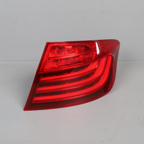 2014-2016 BMW 528i 535i 550i M5 F10 Right Passenger Tail Light 63217312708 OEM