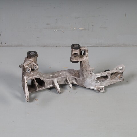 2005-2012 Porsche 911 997 Right Rear Suspension Bracket 99733115204 OEM