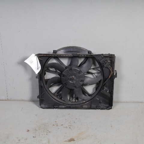 2007-2013 BMW 128i 328i Z4 N52 Radiator Cooling Fan w/Shroud OEM 400 Watt
