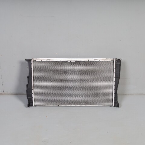 2007-2016 BMW 135i 335i X1 Z4 Automatic Radiator 17117547059 OEM