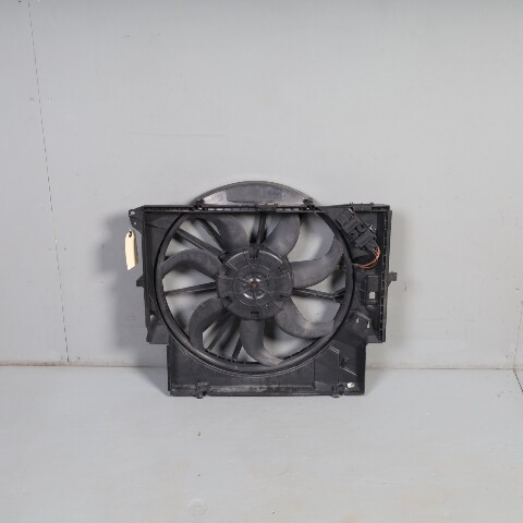 2008-2013 BMW 335i / 2012-2015 BMW X1 Radiator Fan 67327561712 OEM