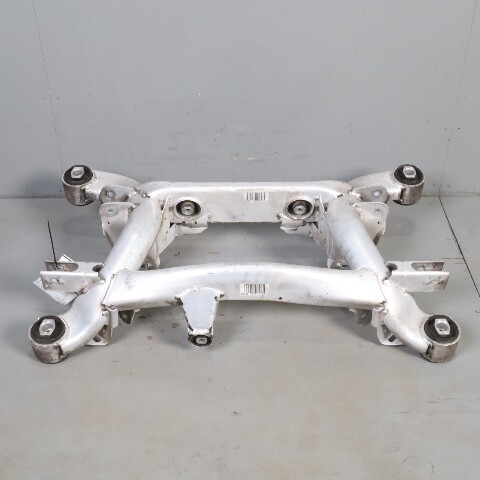 1997-2003 BMW 528i 530i 540i E39 Rear Suspension Crossmember 33311097248 OEM