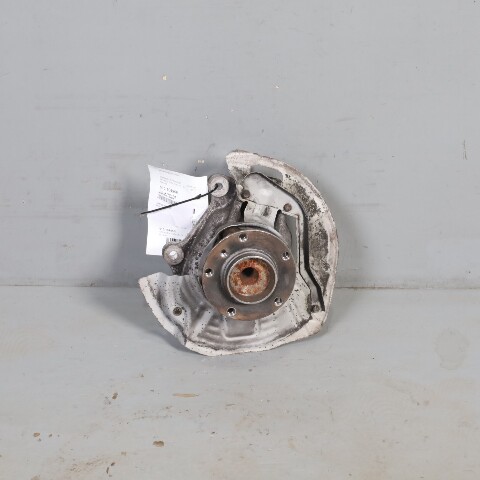 1997-2003 BMW 528i 540i Right Front Spindle Knuckle Hub OEM 31211096496