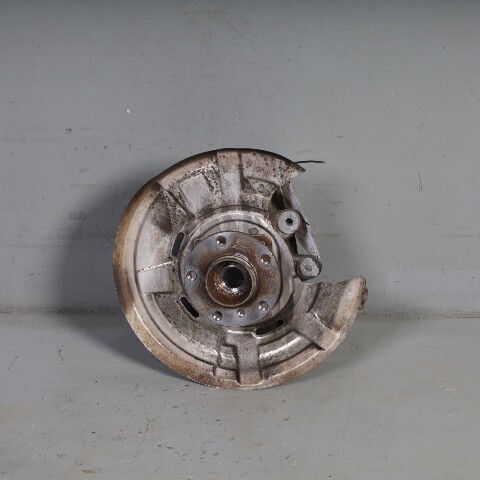 2011-2016 BMW 528i 535i 550i Left Rear Spindle Knuckle Hub 33326793769 OEM