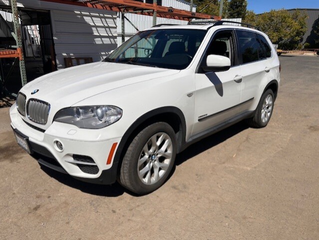New Arrival: 2013 BMW X5 xDrive35i (E70) - Alpine White - Stock #26223