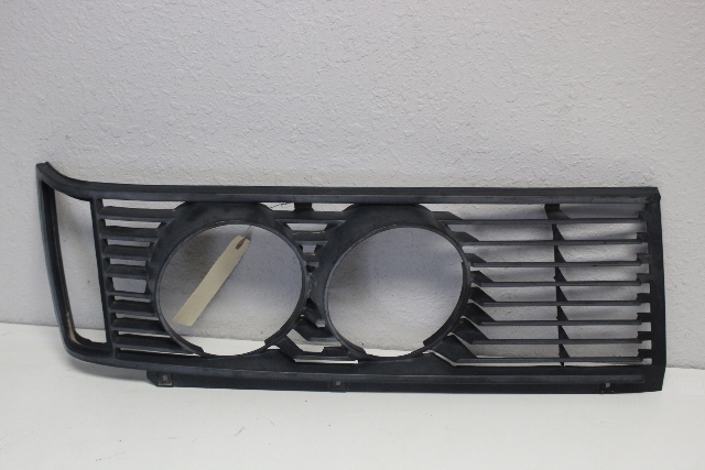 1977 - 1983 BMW 320i E21 Driver Left Headlight Light Lamp Grille 1834989 OEM