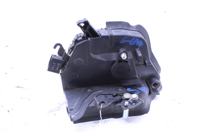 1999-2000 BMW 323i 328i Front Door Latch Left Driver OEM