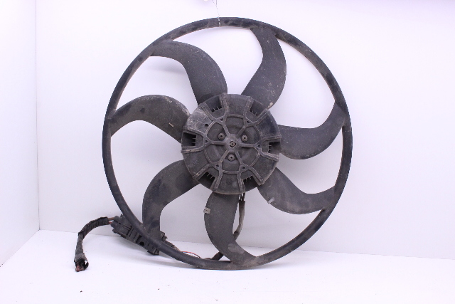 2004 2005 BMW 530i Radiator Cooling Fan 67326925724 OEM