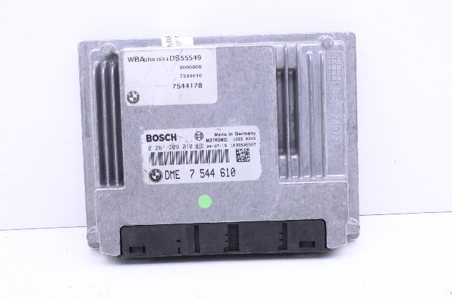 2004 BMW 545I Sedan 4.4L ECU Engine Computer 12147568420 OEM