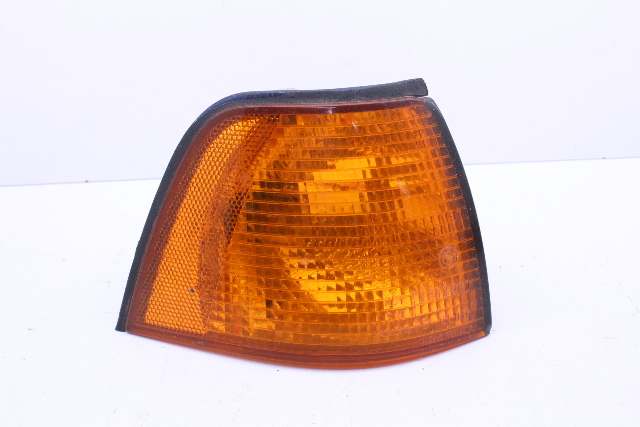 BMW 318i 320i 325i 328i M3 Right Turn Indicator Light Lamp 63138353030 OEM