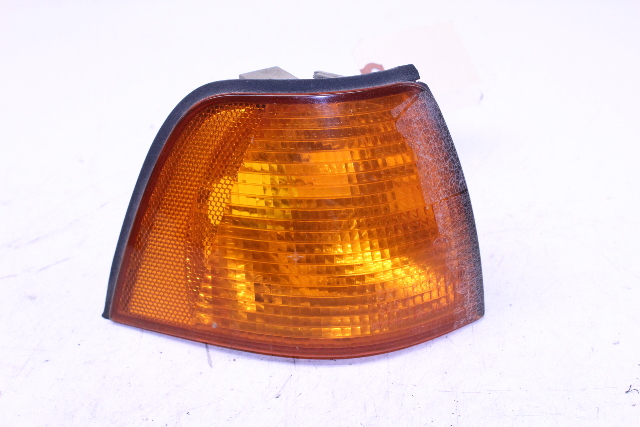 BMW 318i 320i 325i 328i M3 Right Turn Indicator Light Lamp 63138353030 OEM