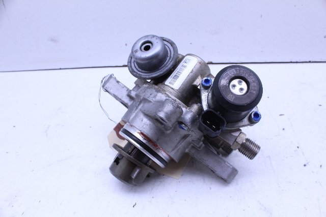 2013 Porsche Panamera High Pressure Fuel Pump 94811031524 OEM