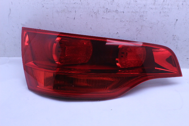 2007 2008 2009 Audi Q7 Tail Light Lamp Left OEM