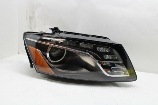 2009-2012 Audi Q5 Headlight Xenon Hid Right - 8R0941030AH OEM