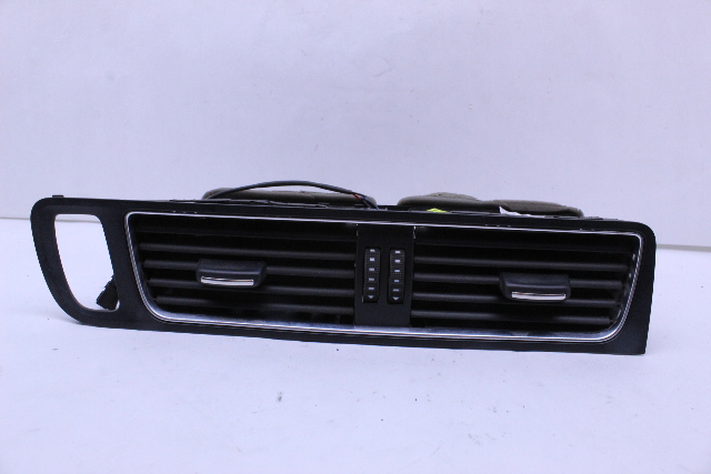 2009-2014 Audi Q5 Center Dash Air Vent Grille - 8R1820951G OEM