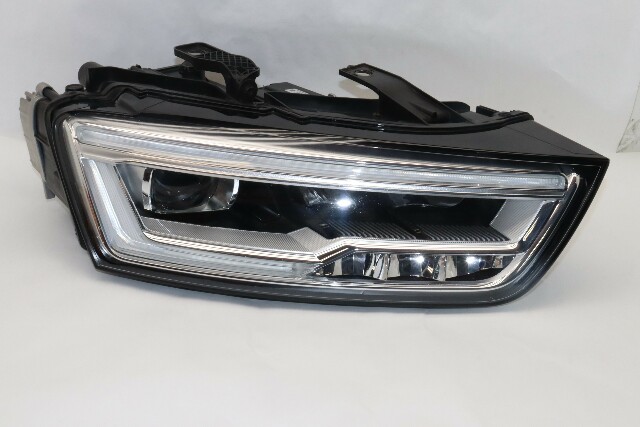 2016 2017 2018 Audi Q3 Headlight LED Right OEM