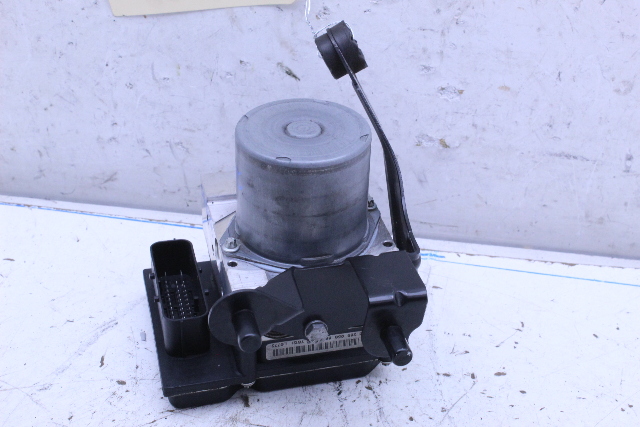 2007 BMW 525i 530i ABS Anti Lock Brake Pump - 34516777797 OEM