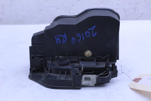 2003 BMW Z4 Front Door Latch Lock Actuator Right OEM