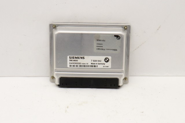 2001 BMW 325i Engine Computer Module ECU ECM DME OEM