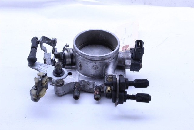 1992-1994 BMW 325i 525i Throttle Body 13541748382 OEM