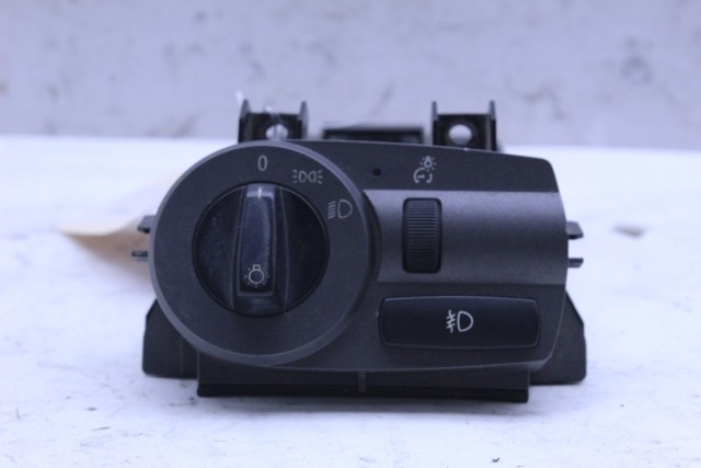2003-2008 BMW Z4 E85 Headlight Headlamp Switch OEM