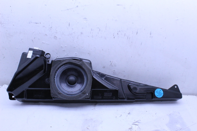 1999-2003 BMW 525i 530i 530i 540i E39 Front Door Speaker Box Right - 65138360782 OEM