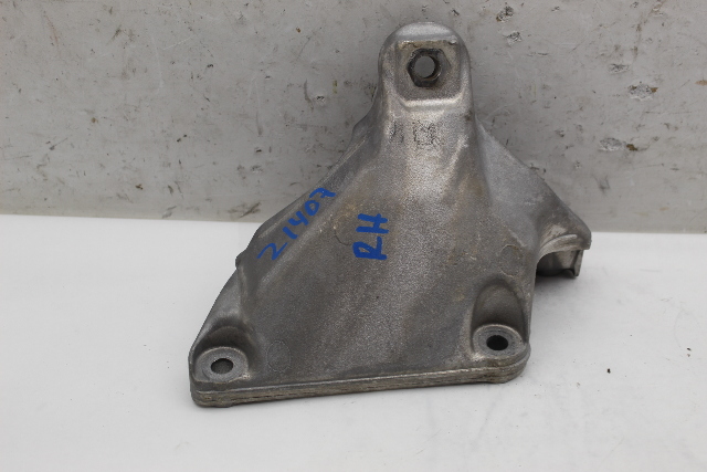 2013 2014 2015 BMW 228i 320i 328i Engine Motor Mount Bracket Right OEM