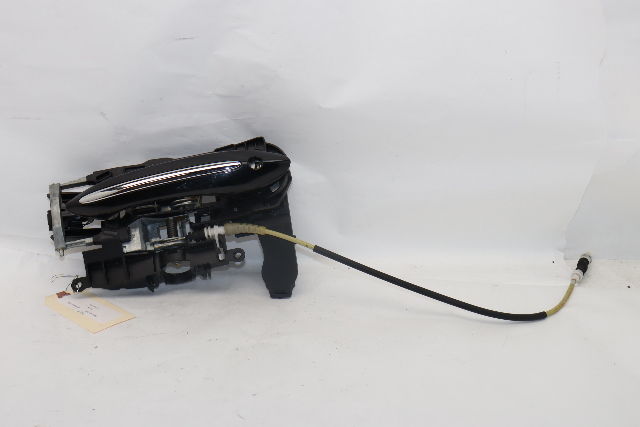 2013 BMW 535xi GT Front Exterior Door Handle Carrier Left Driver 7248703 OEM