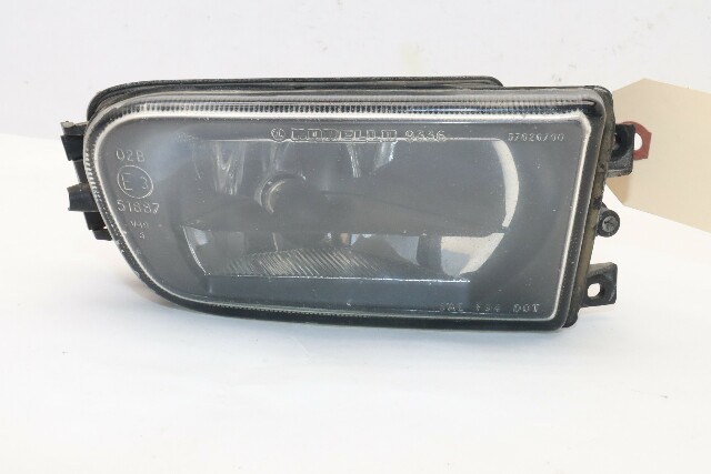 1997 1998 1999 2000 BMW 528i 540i E39 Z3 E36 Fog Light Lamp Right OEM