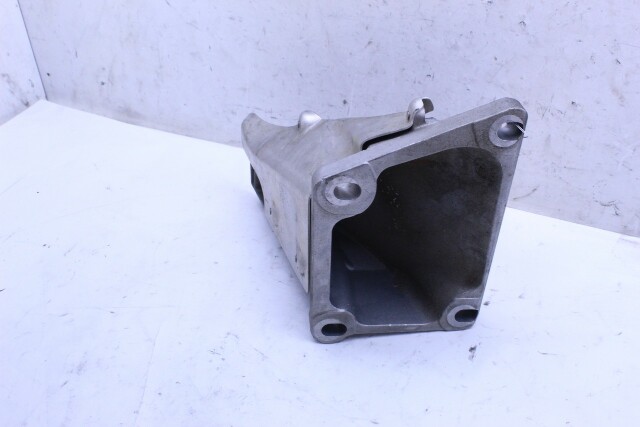 2006 2007 2008 2009 BMW 550i 650i E60 Motor Mount Bracket Right Right OEM
