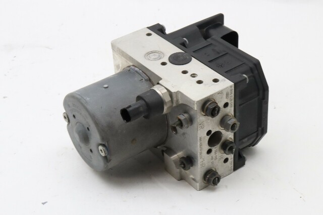2004 BMW 745Li E66 ABS Anti Lock Brake Pump OEM