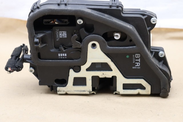 2007 2008 2009 BMW 328i 335i Front Door Lock Latch Right - 51217059974 OEM