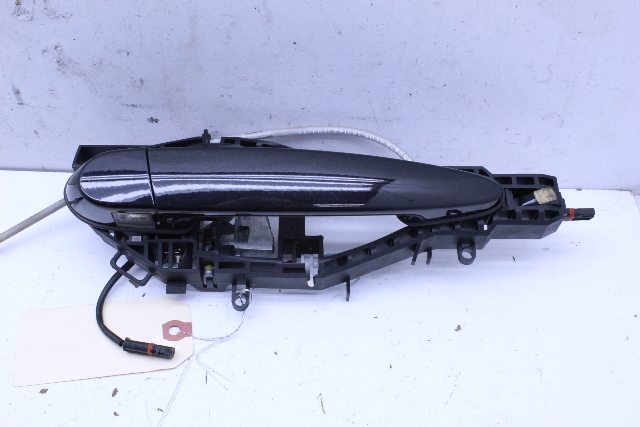 2013 BMW 328i Front Door Handle Carrier Right 7242568 OEM