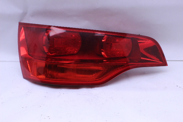 2007 2008 2009 Audi Q7 Tail Light Lamp Left OEM