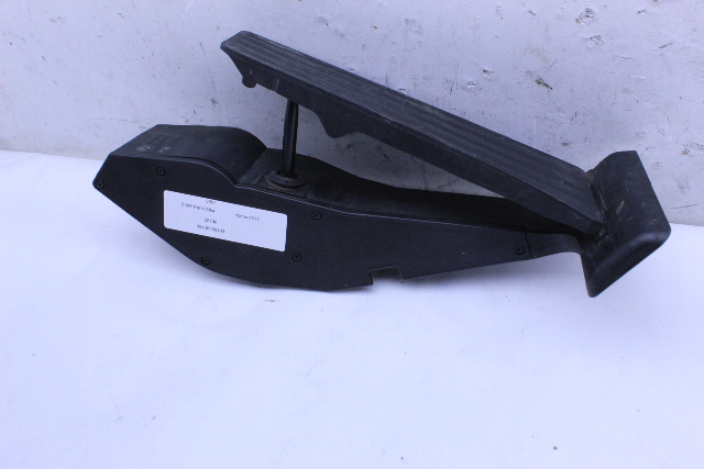 2002 BMW 330i Accelerator Gas Pedal OEM