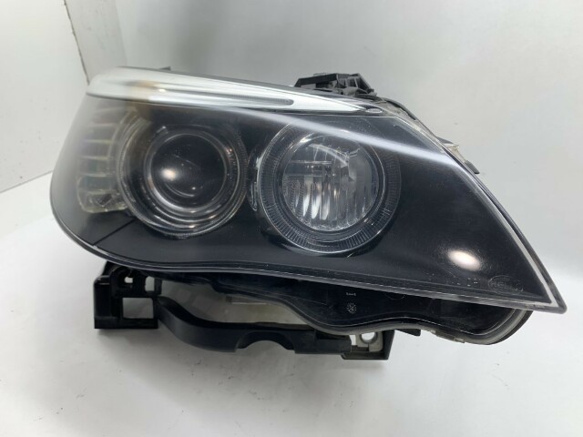 2008-2010 BMW 528i 535i 550i M5 E60 Headlight Xenon HID Right OEM