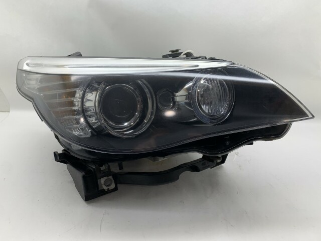 2008-2010 BMW 528i 535i 550i M5 E60 Headlight Xenon HID Right OEM