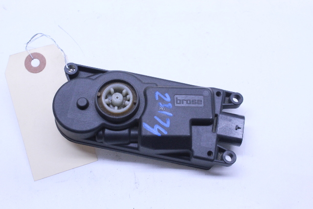 2017-2019 BMW 530i G30 Grille Shutter Flap Actuator - 51749854640 OEM