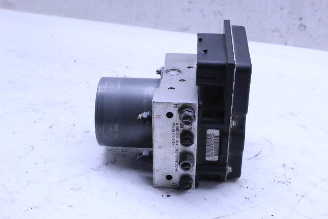 2006-2007 BMW 525i 530i 550i ABS Anti Lock Brake Pump 34516791108 OEM