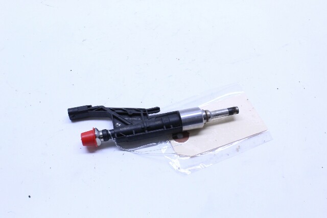 2018 BMW 330e Fuel Injector - 13537639990 OEM