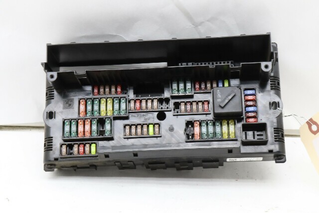 2011 BMW 528i 535i 550i 750i Fuse Relay Junction Box Front OEM