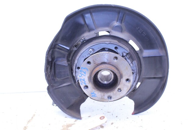 2007-2012 BMW 328i 335i Right Rear Spindle Knuckle Hub 33326774808 OEM