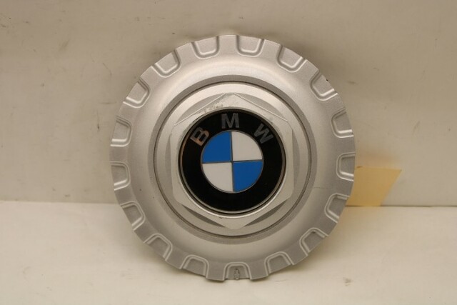BMW 318i 323i 328i Z3 525i 528i 530i 535i 540i 740i 750i 850ci Wheel Center Cap OEM
