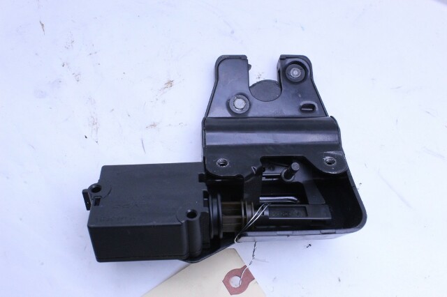 2006 2007 BMW 750i 750Li E65 E66 Trunk Lid Latch Lock OEM